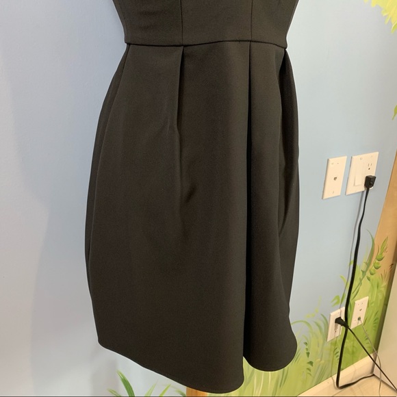 ✨BCBGMaxAzira Cutout Dress Women size 6 - Picture 5 of 7